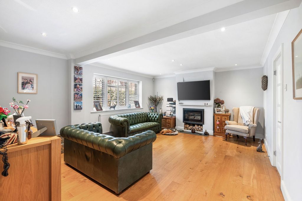 Additional image 13 of 3 bed detached house for saleShirley Cottage, Worthing Road, Dial Post, Horsham RH13
