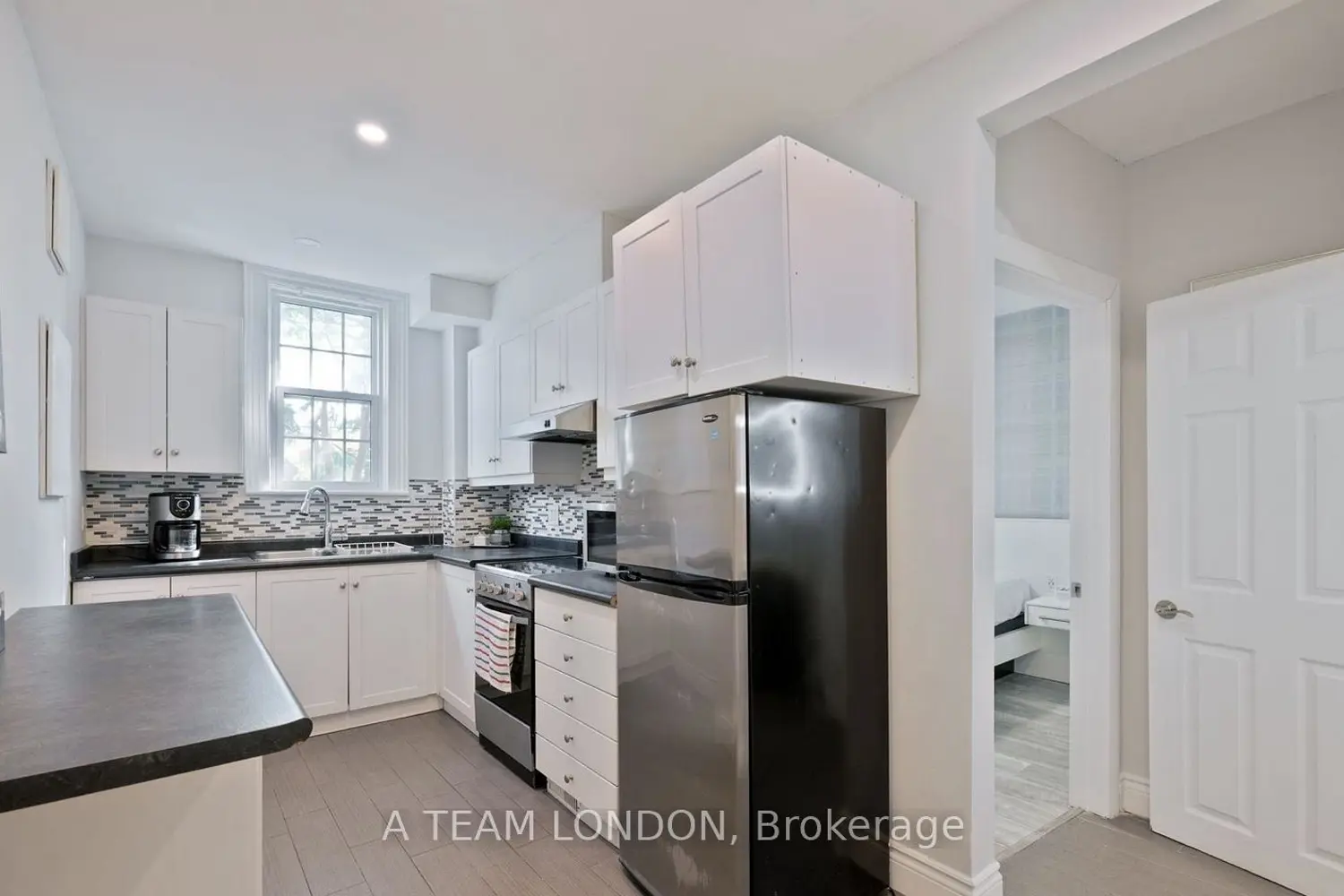 Additional image 7 of 389 Dufferin Avenue