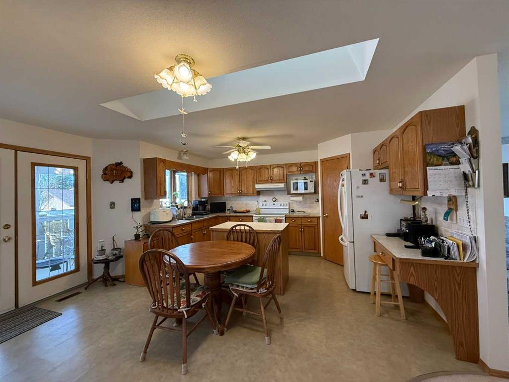 Additional image 6 of 128 Heritage Boulevard W, Lethbridge, AB, T1K 6R9
