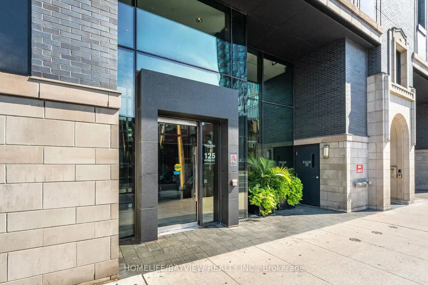 Additional image 3 of 125 Peter Street 906