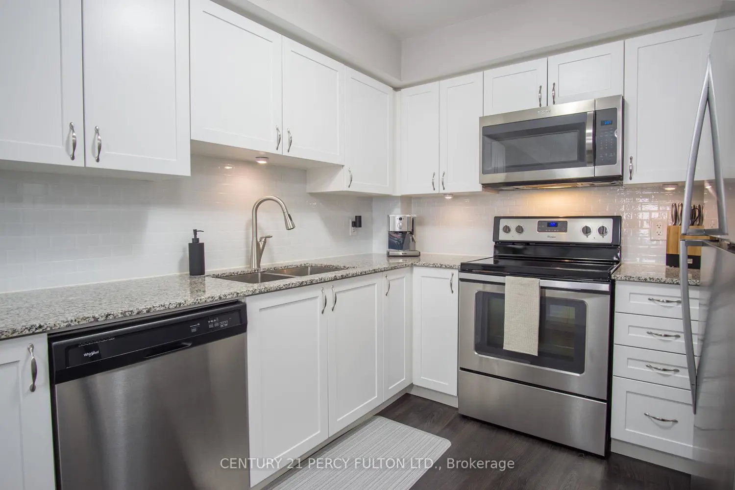481 Rupert Avenue 201 photo 2