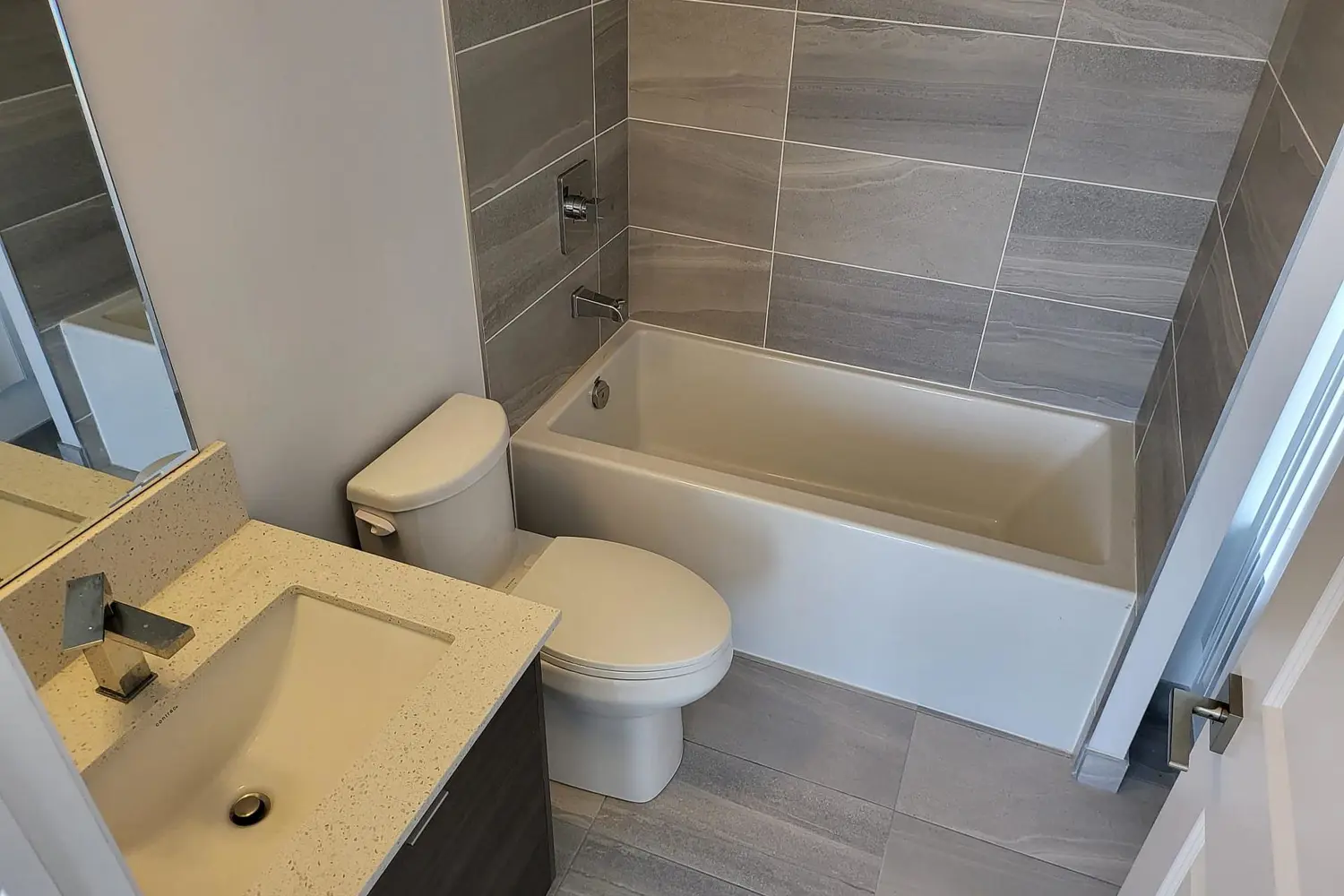 Additional image 13 of 30 Elm Drive 1102