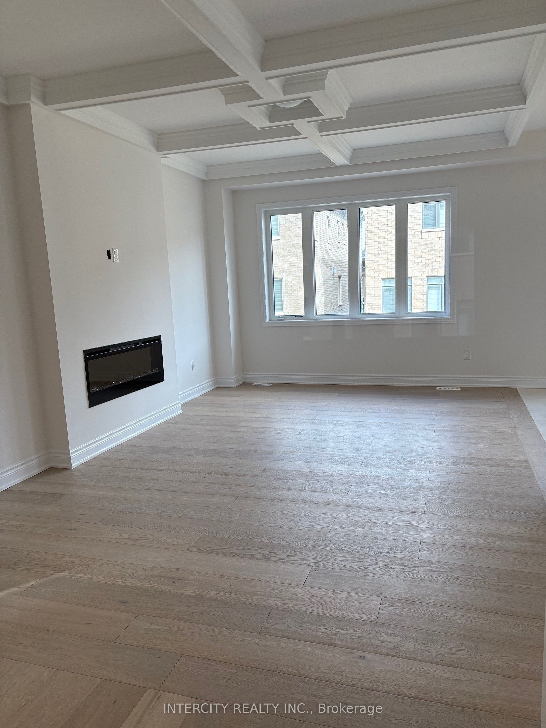 Additional image 3 of 15 Keyworth Crescent, Brampton, ON, L6R 4G3