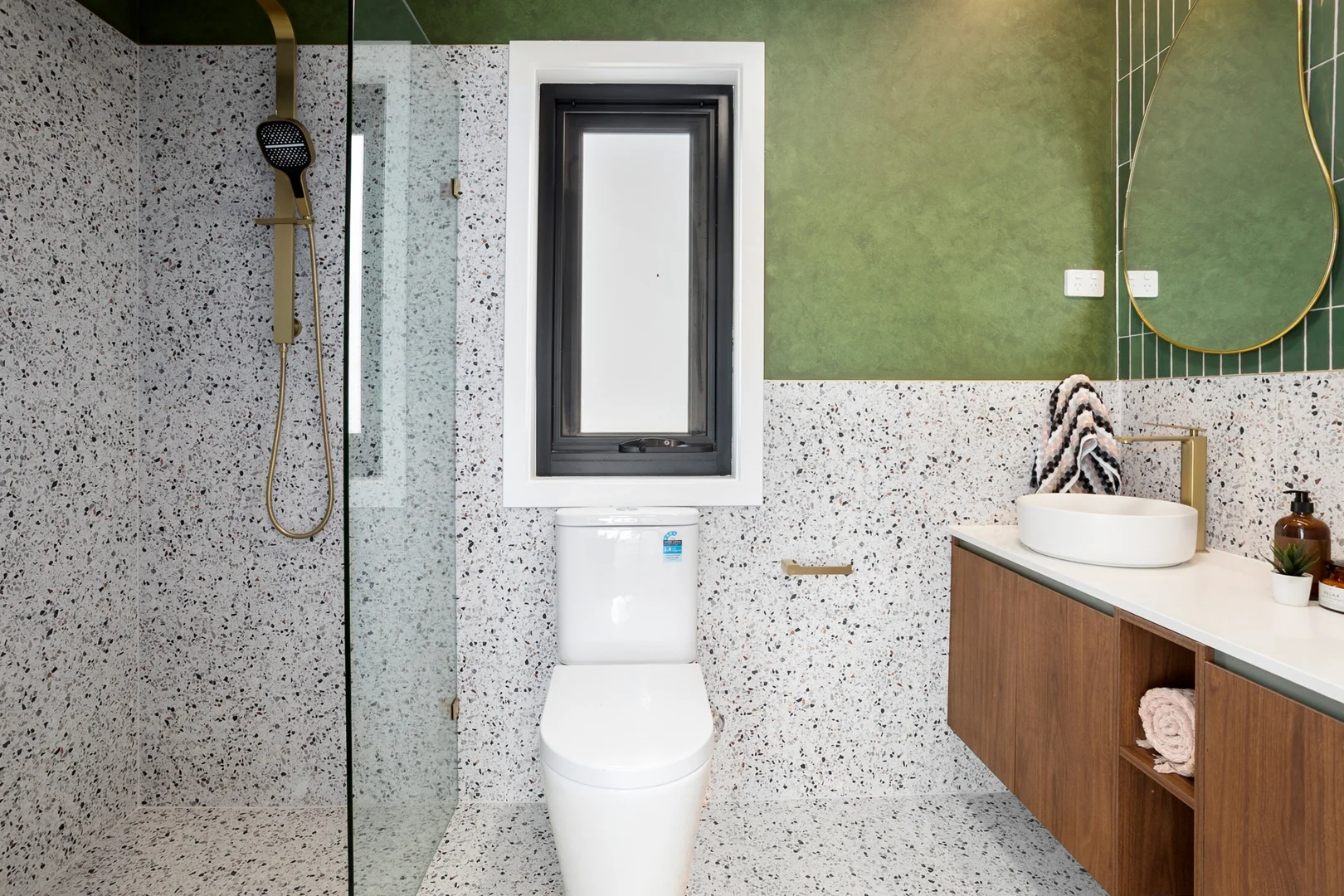 Additional image 8 of 3/53 Springvale Drive, Weetangera ACT 2614