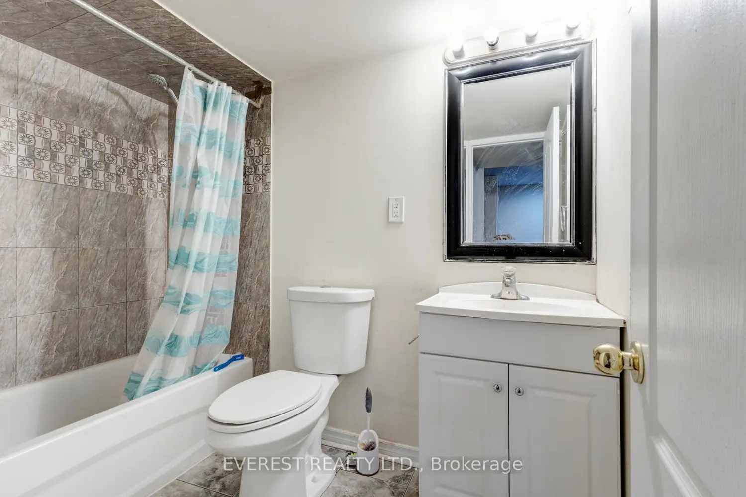 Additional image 20 of 5172 Nestling Grove