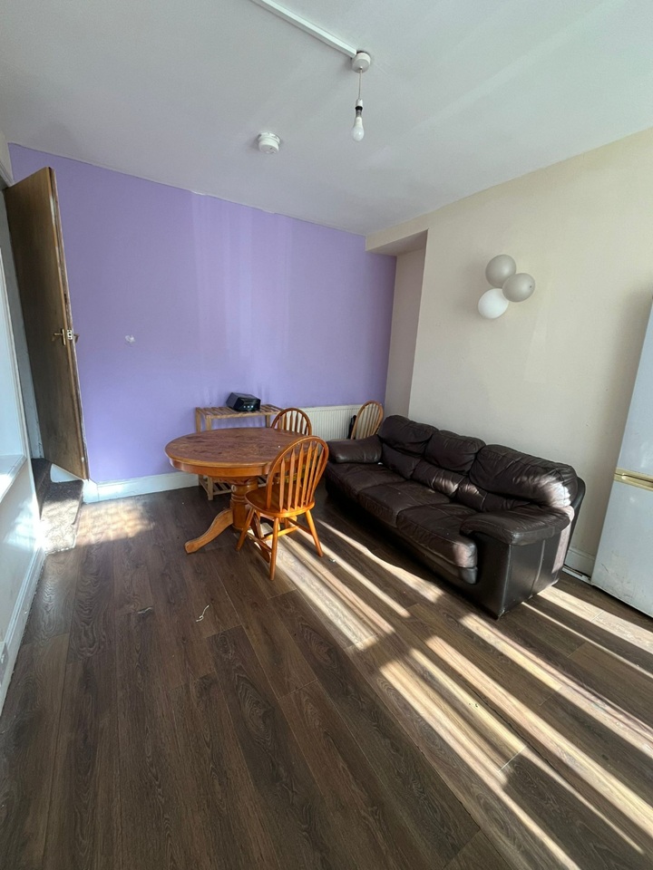 Room in a Shared House, St Hildas Mount, LS9, N1 7GU