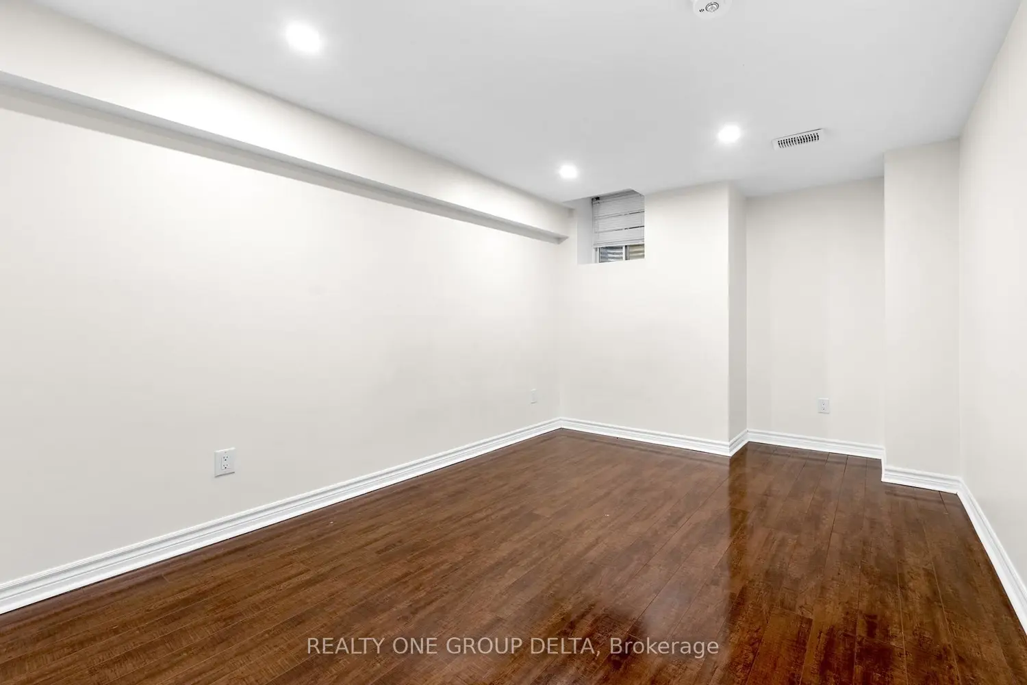 Additional image 17 of 8 Charlemagne Avenue