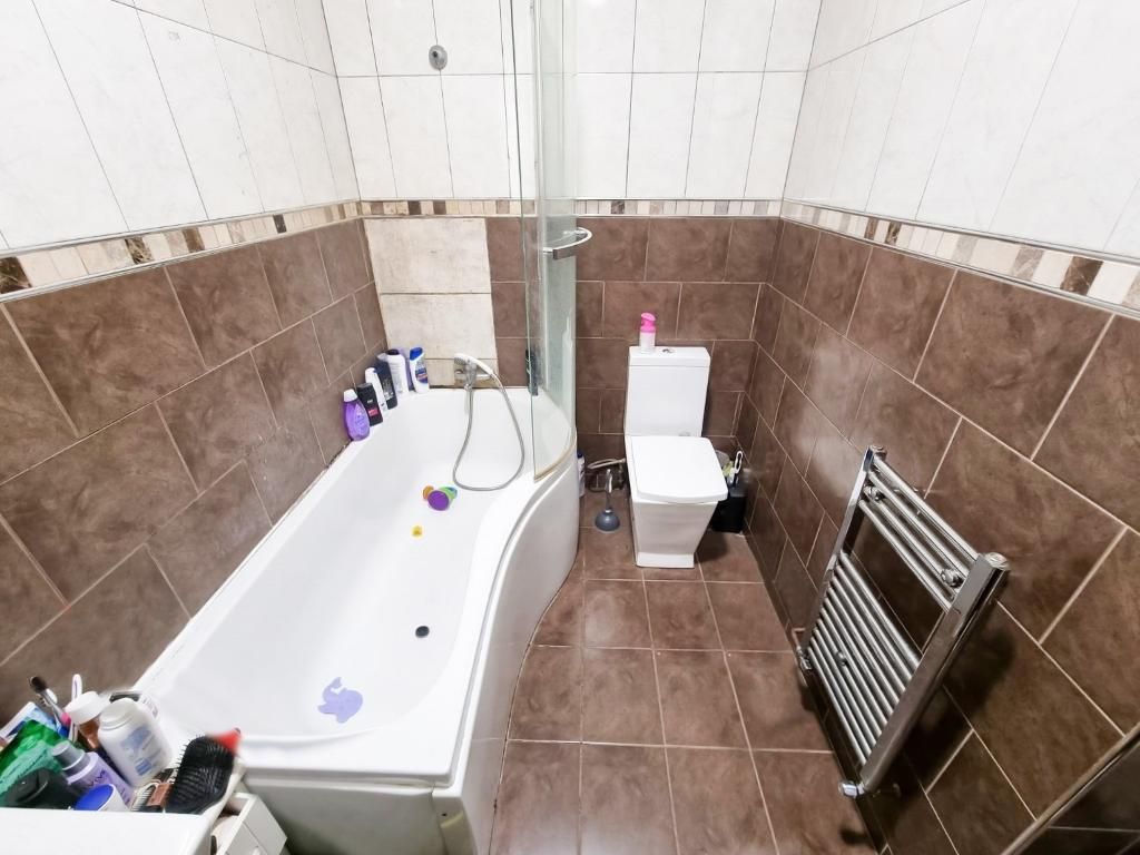 Additional image 4 of 1 bed flat for sale17-19 Park St West, Town Centre, Luton, Bedfordshire LU1