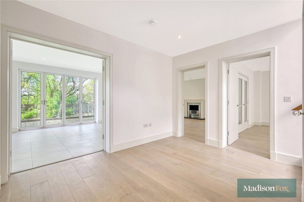 Additional image 11 of 5 bed detached house for saleHigh Road, Chigwell, Essex IG7