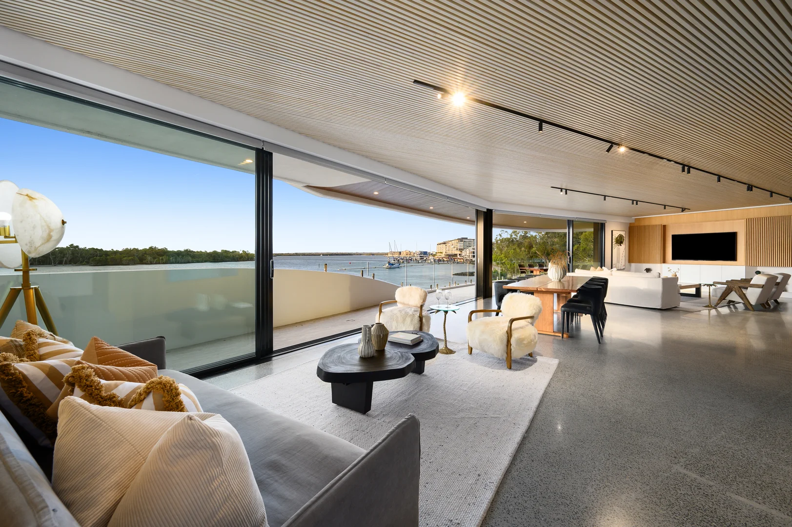 Additional image 5 of 2/2 Paradise Parade, Paradise Point QLD 4216