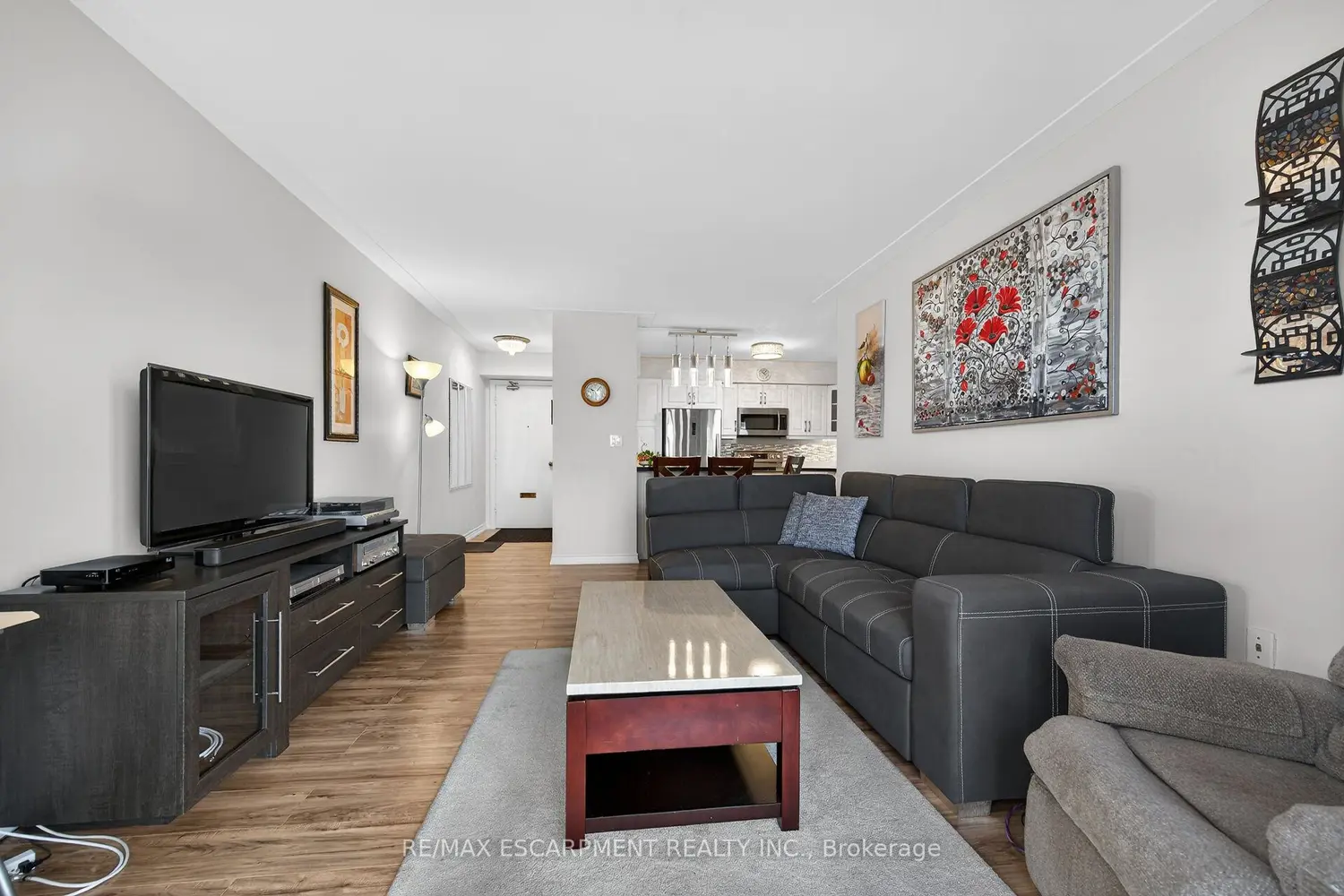 Additional image 5 of 8 Woodman Drive 601