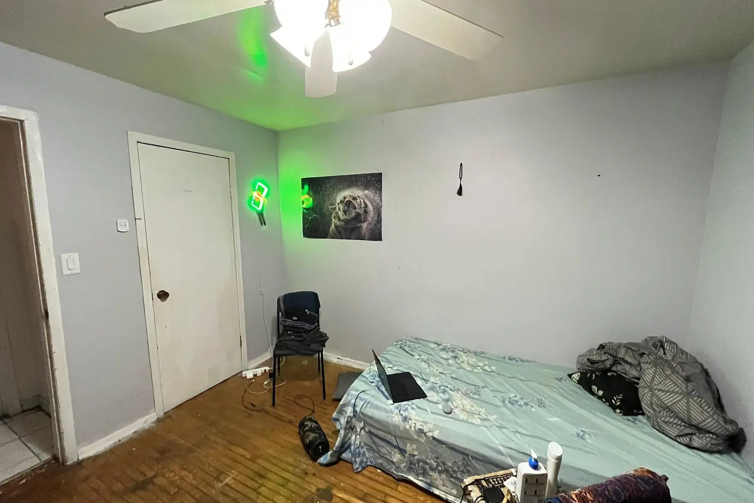 Additional image 13 of 14 Cardell Avenue