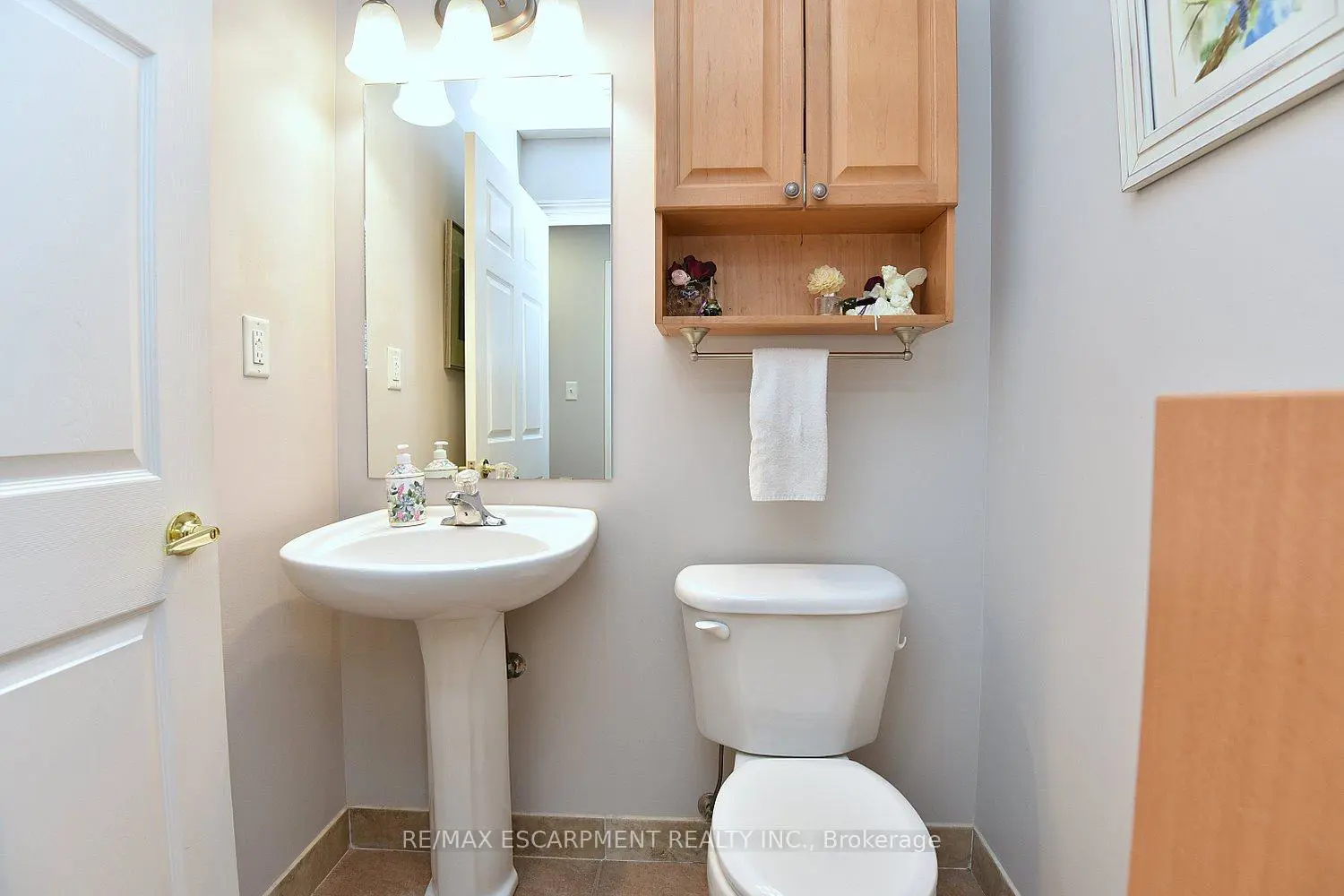 Additional image 5 of 34 Davis Street