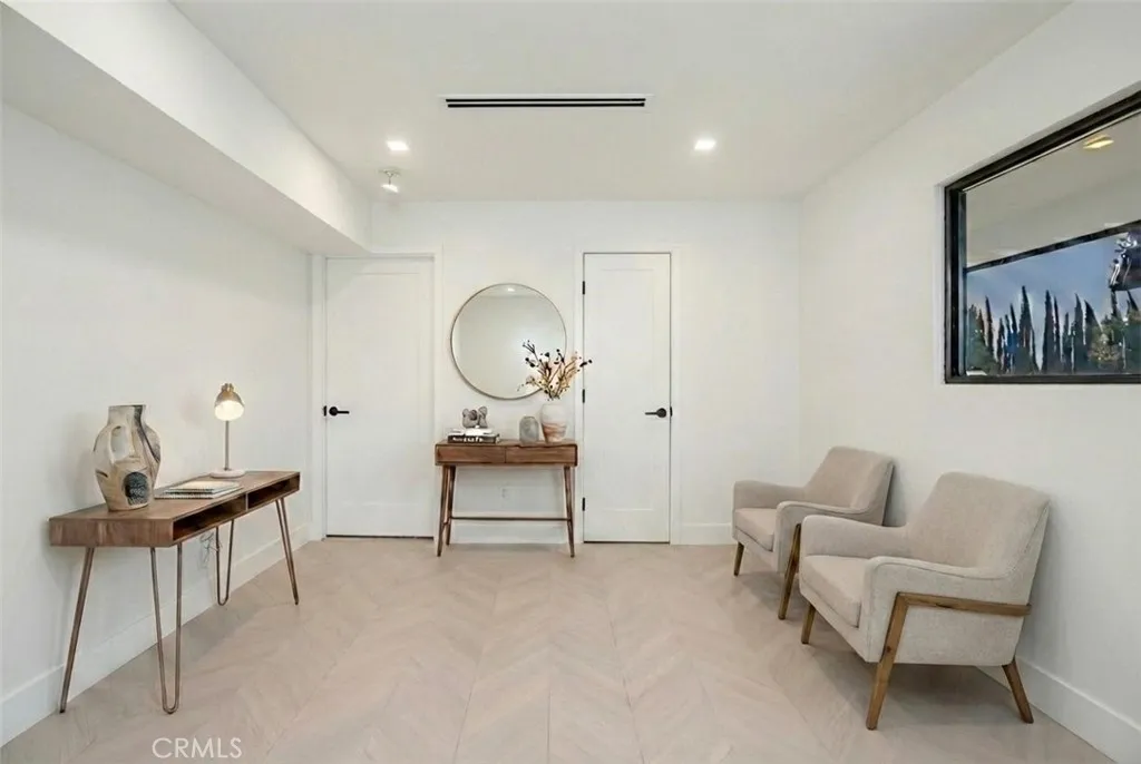 Additional image 113 of 18827 Edleen Drive, Tarzana, CA 91356