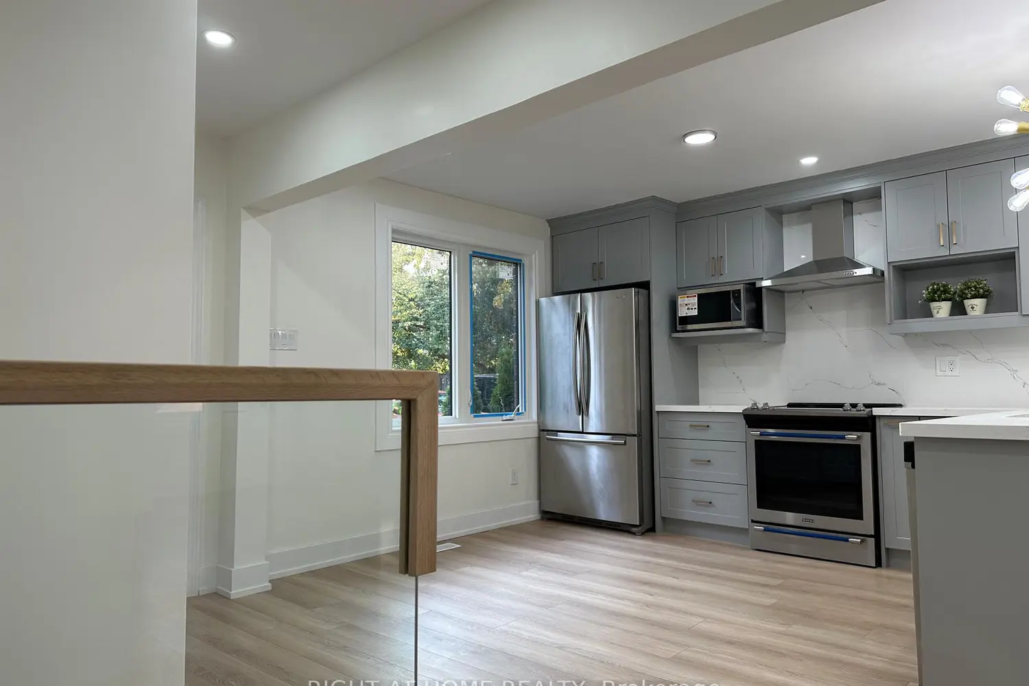 Additional image 13 of 210 Dearborn Avenue