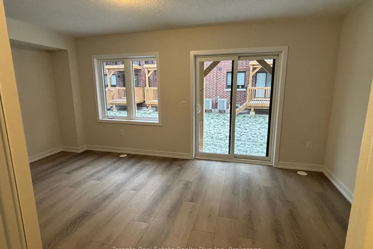 Additional image 16 of 1341 Kaniv Street