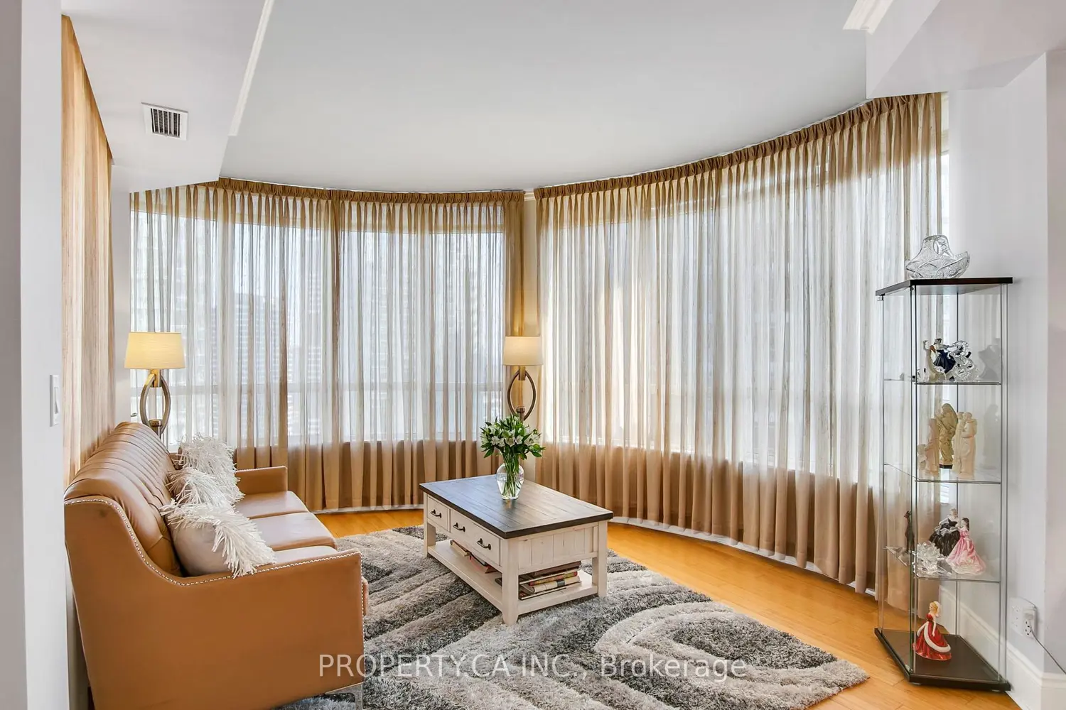 Additional image 4 of 3880 Duke Of York Boulevard 2804