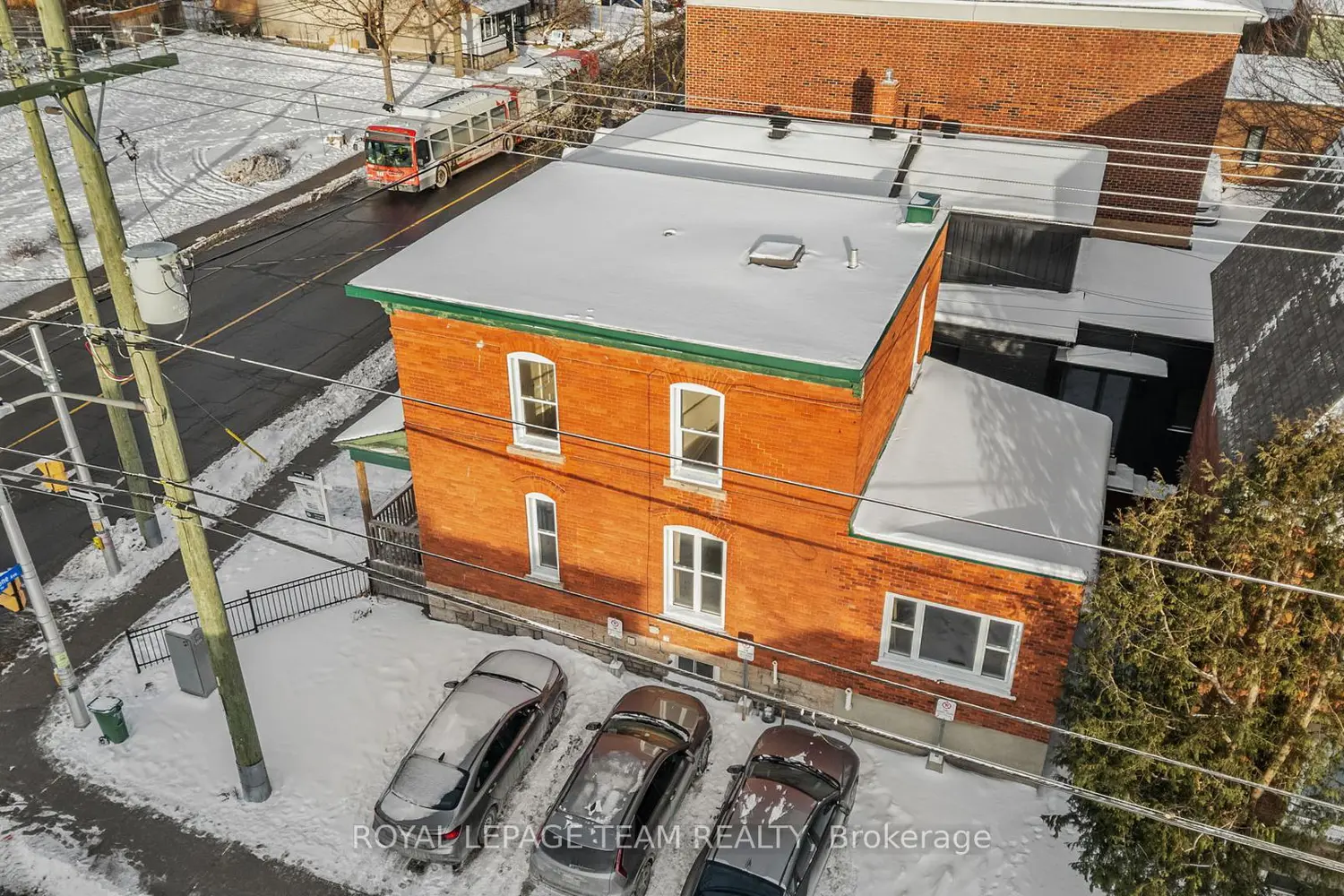 498 Gladstone Avenue photo 3