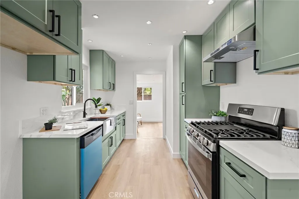 Additional image 45 of 1410 W Camden Place, Santa Ana, CA 92704