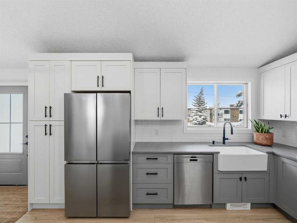 Additional image 3 of 7723 Hunterview Drive NW, Calgary, AB, T2K 5C9
