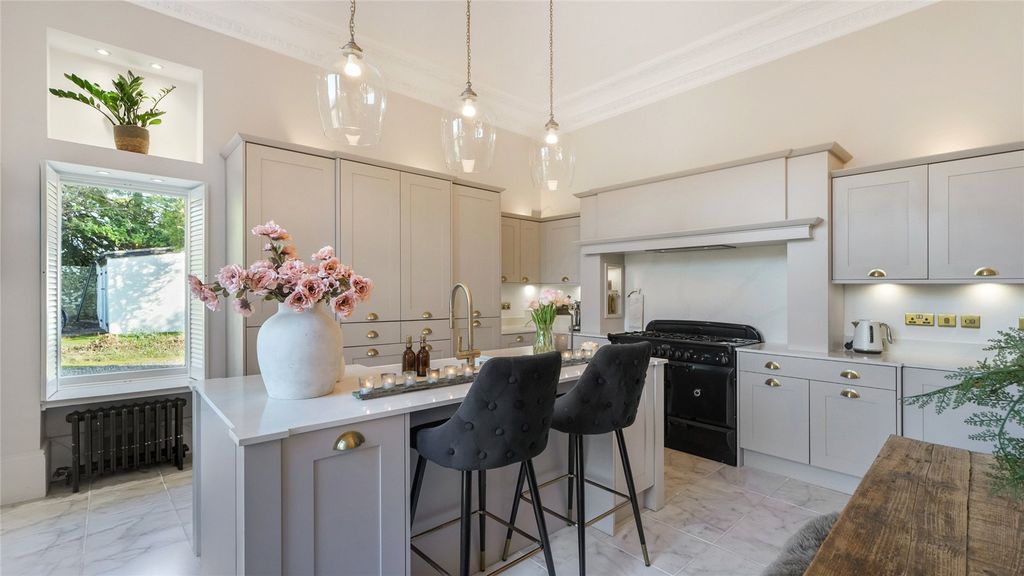Additional image 6 of 3 bed flat for salePark Place, Stirling, Stirlingshire FK7