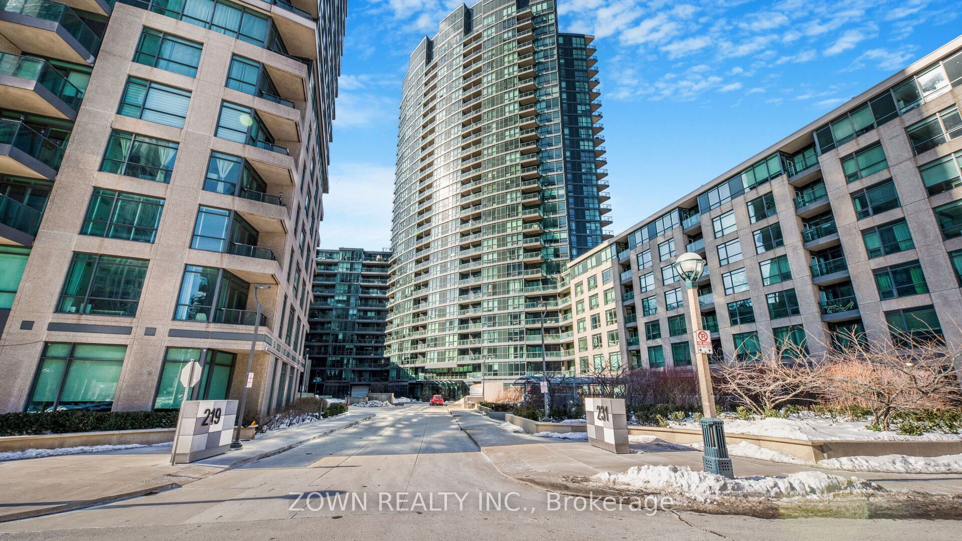 Additional image 2 of 220-231 Fort York Boulevard, Toronto, ON, M5V 1B2