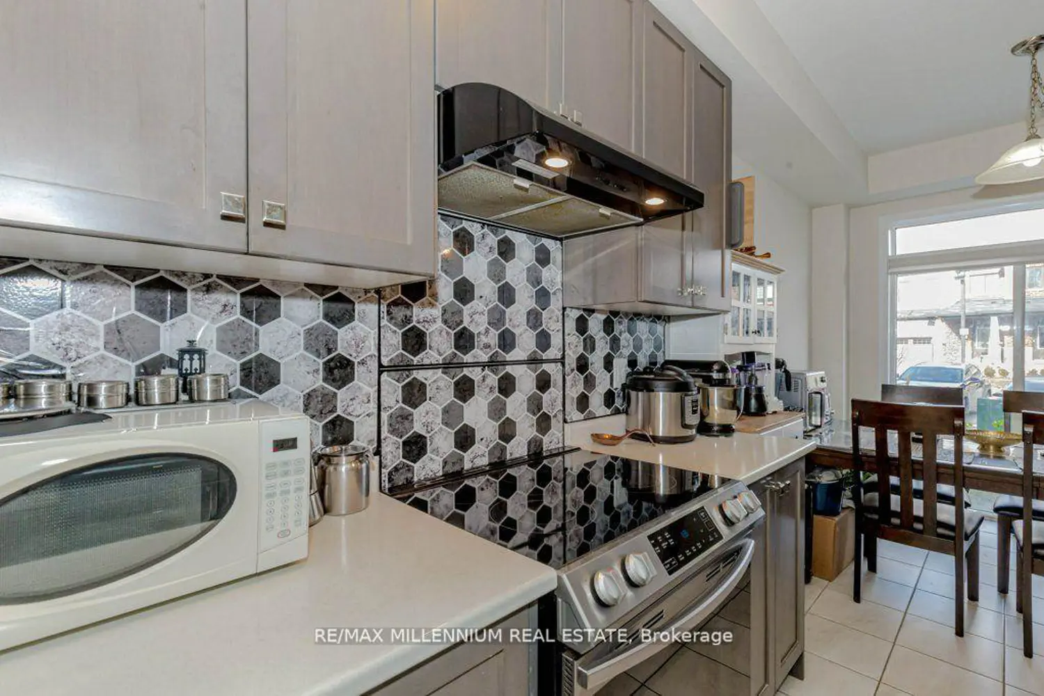 Additional image 3 of 8273 Tulip Tree Drive 31