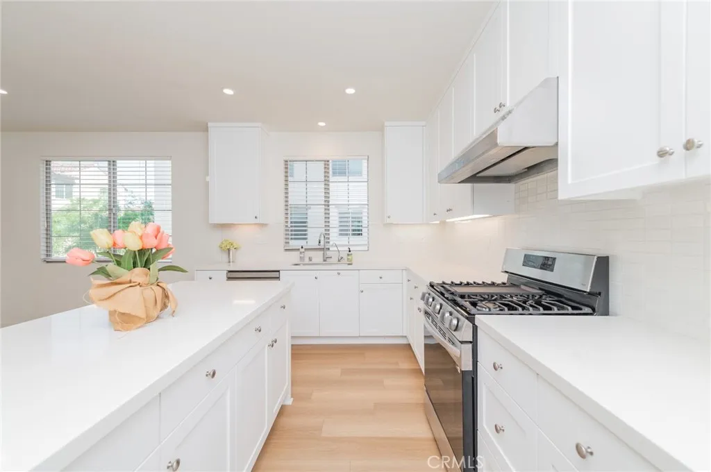 Additional image 10 of 723 Spring Garden Gdn, Irvine, CA 92618