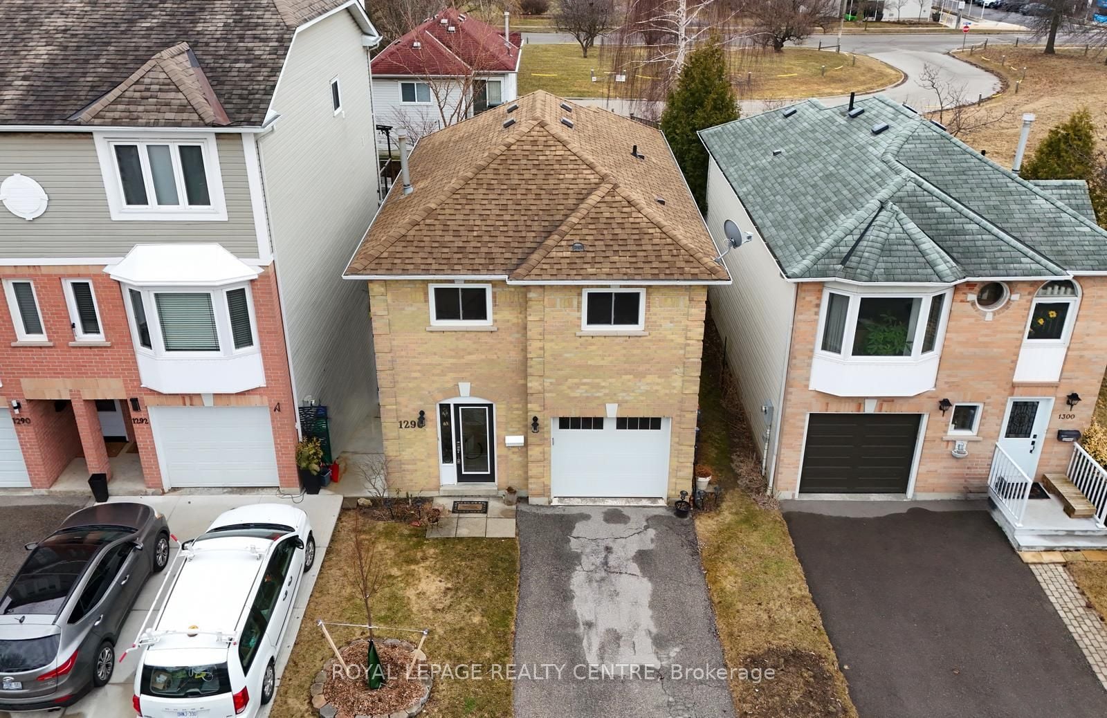 1296 Woodhill Court, Mississauga, ON, L5E 3H1