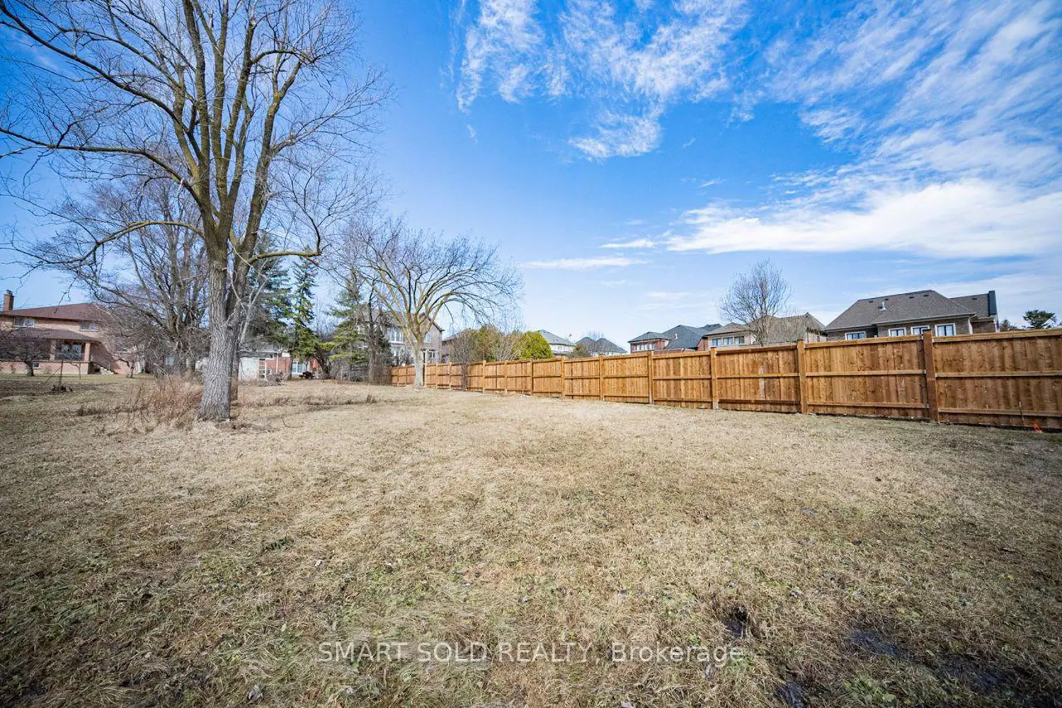 75 Stockdale Crescent photo 5