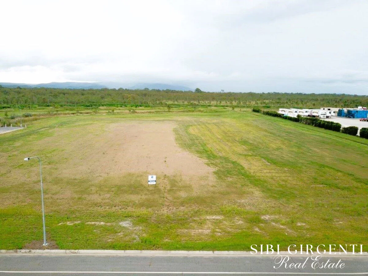 8 Effley Street, Mareeba QLD 4880