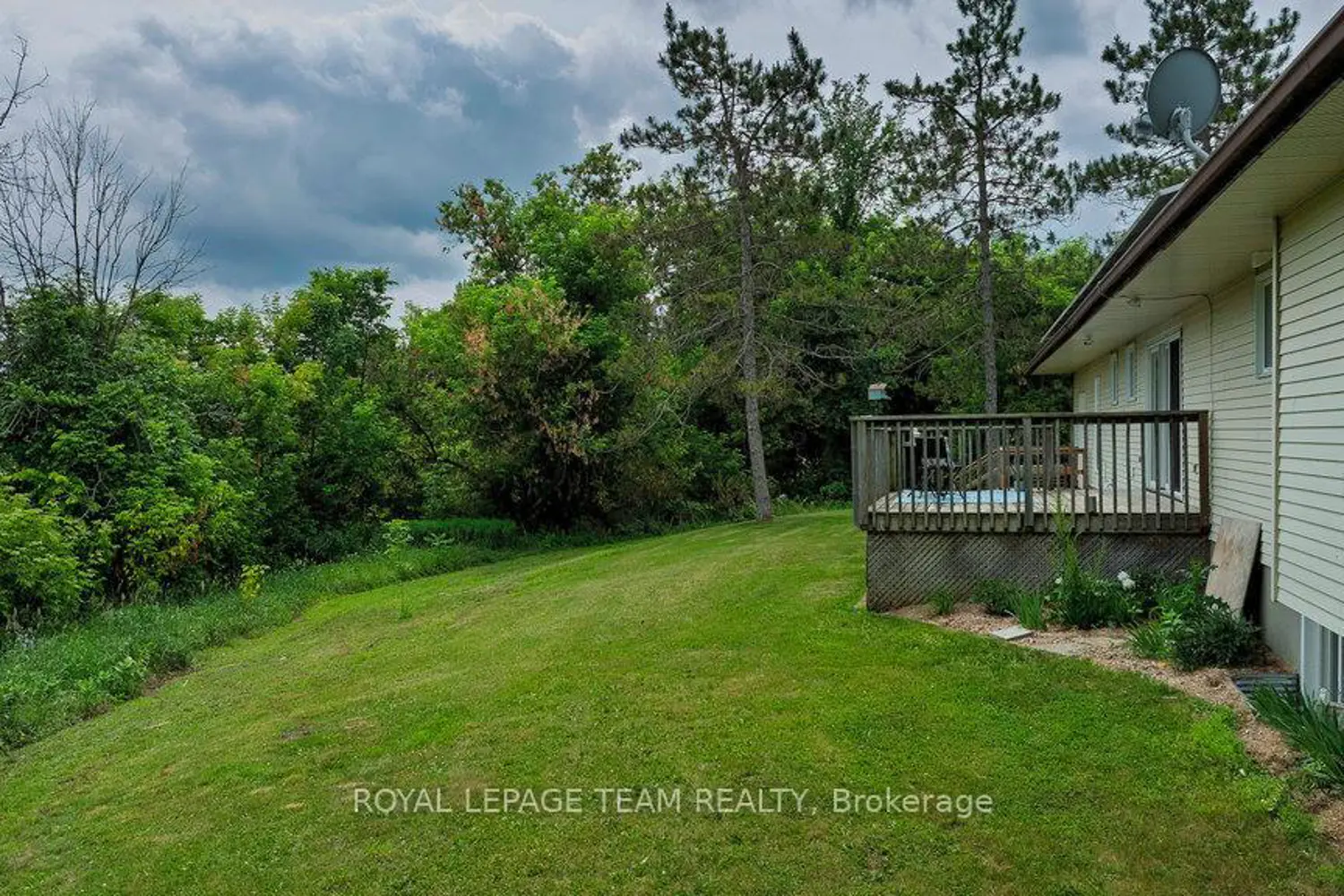517 Donald B. Munro Drive photo 4