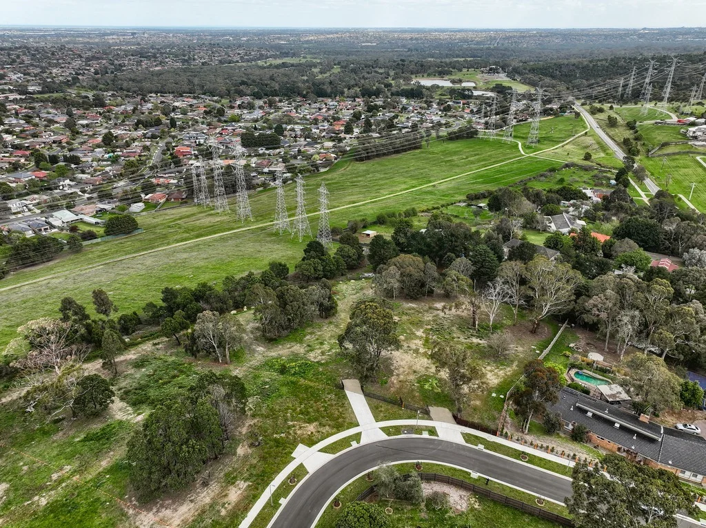Additional image 11 of 9 Mannahaven Close, Endeavour Hills VIC 3802