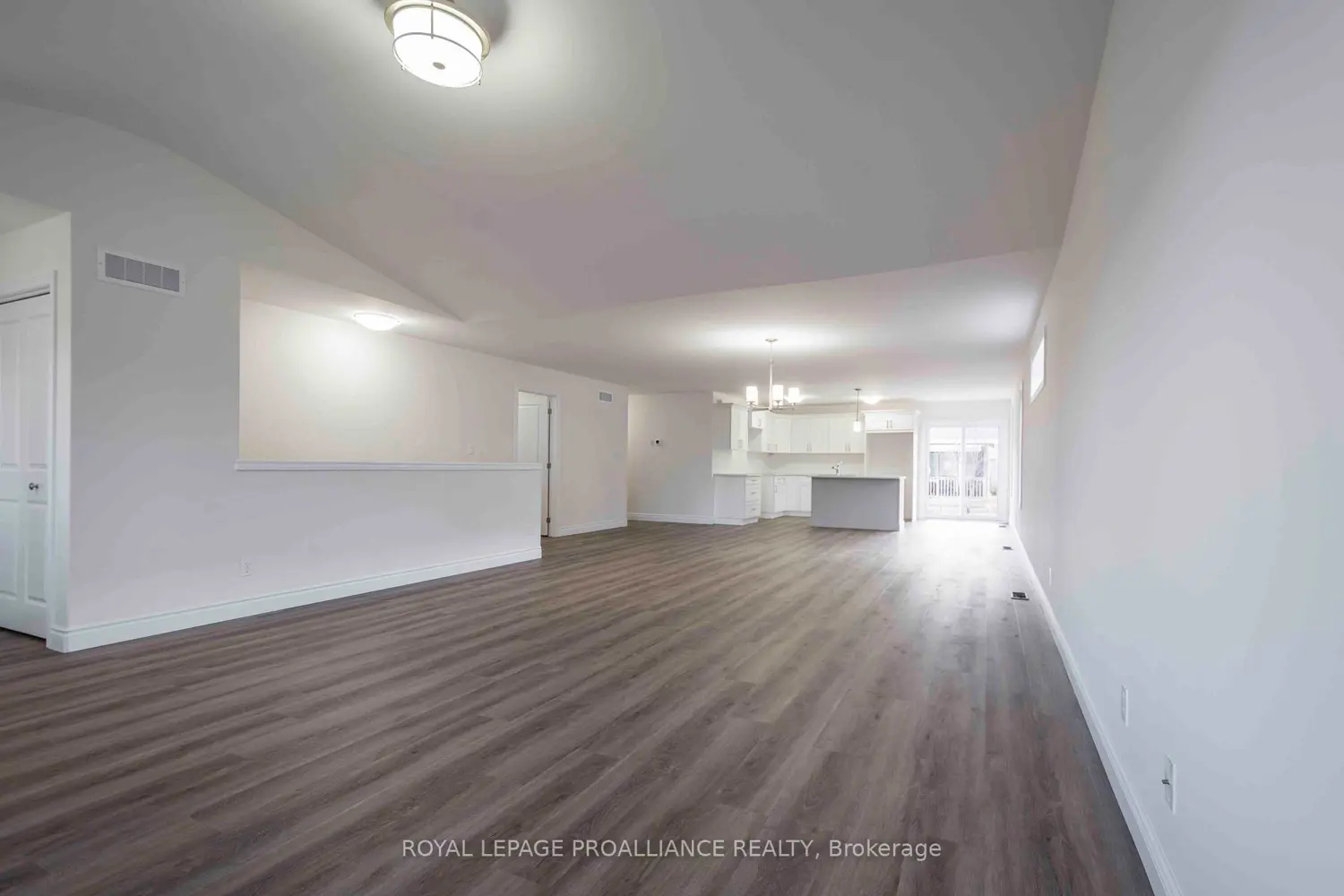 Additional image 3 of 110 Farrington Crescent
