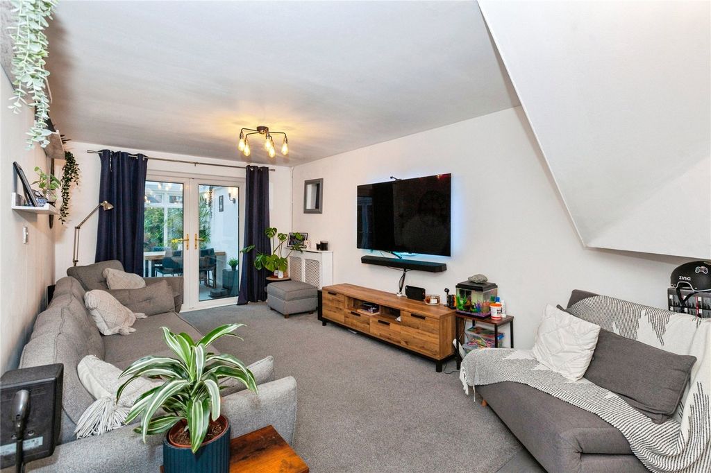 Additional image 9 of 4 bed semi-detached house for saleCox Green Lane, Maidenhead, Berkshire SL6