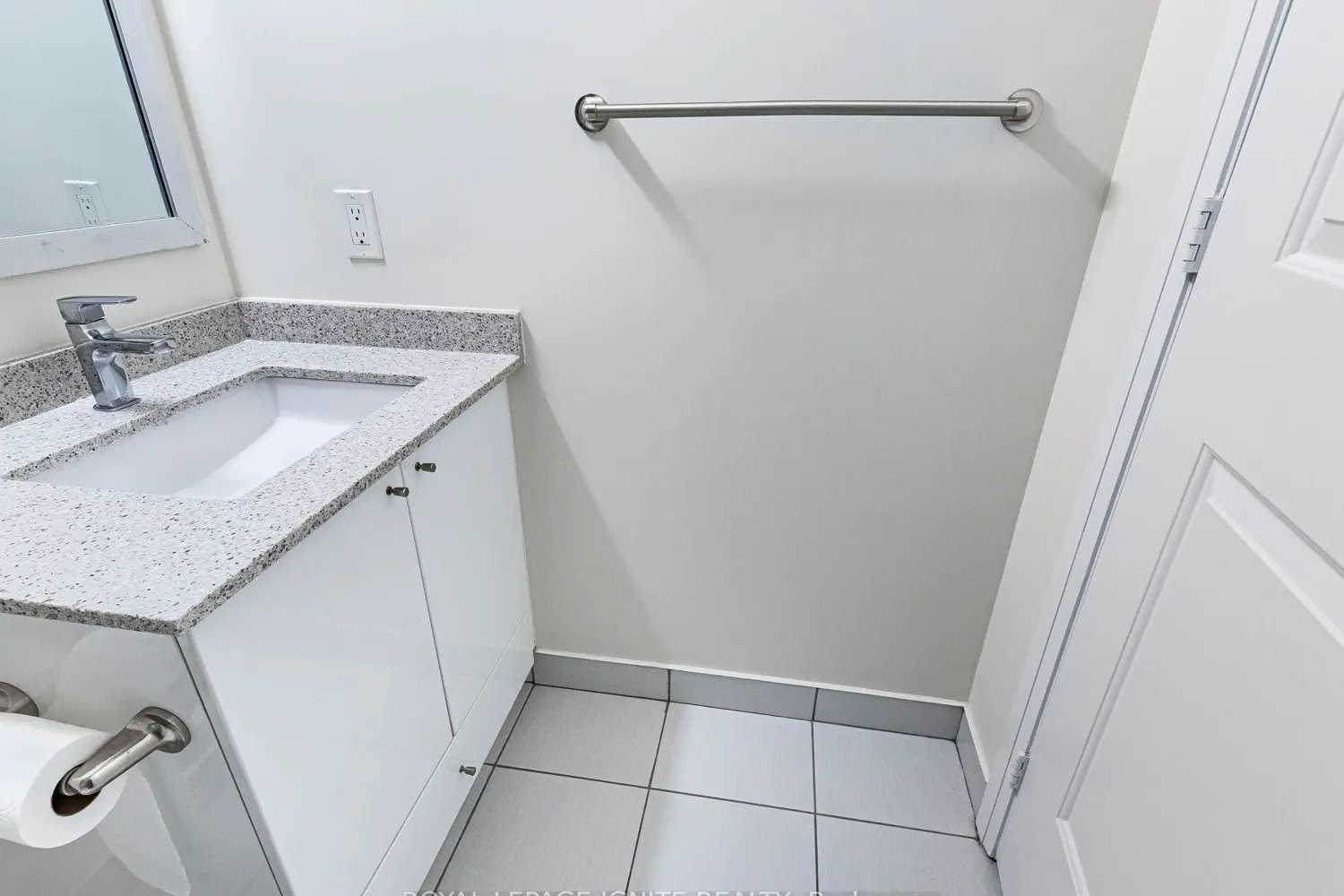 Additional image 13 of 35 Watergarden Drive 2516