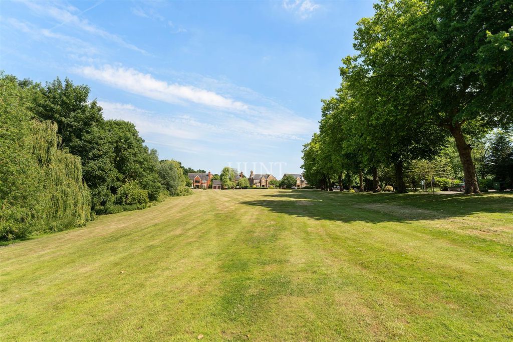 Additional image 29 of 2 bed flat for saleSutherland House, Repton Park, Woodford Green IG8