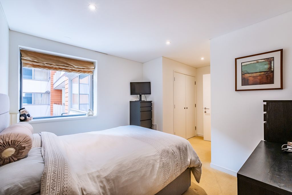Additional image 3 of 2 bed flat for sale3 Hermitage Street, London W2