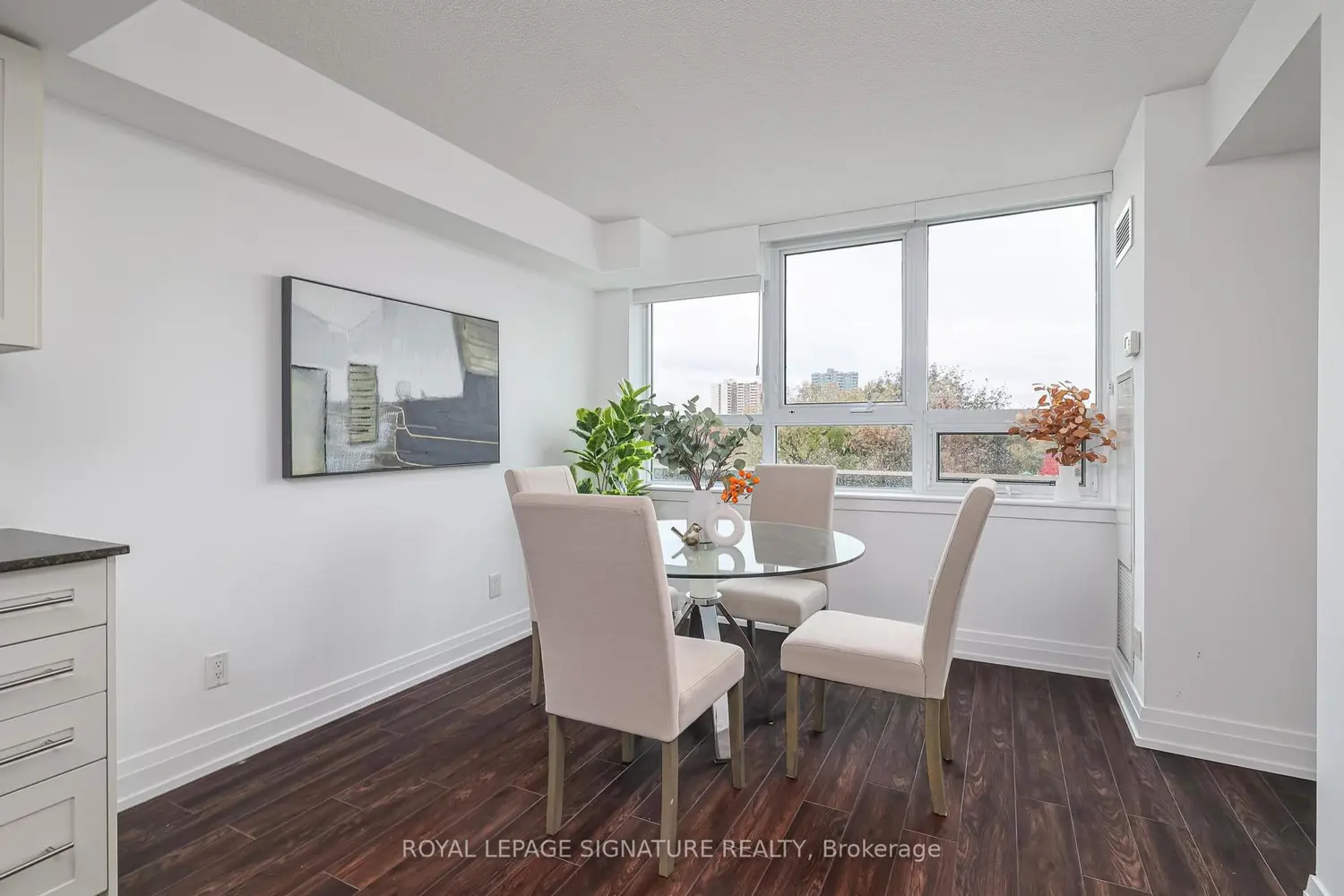 Additional image 7 of 3520 Danforth Avenue 502