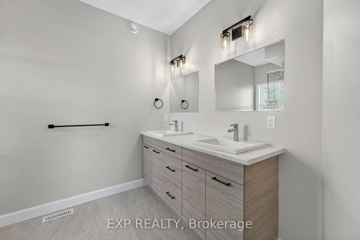 Additional image 11 of 6 Vaughn Court