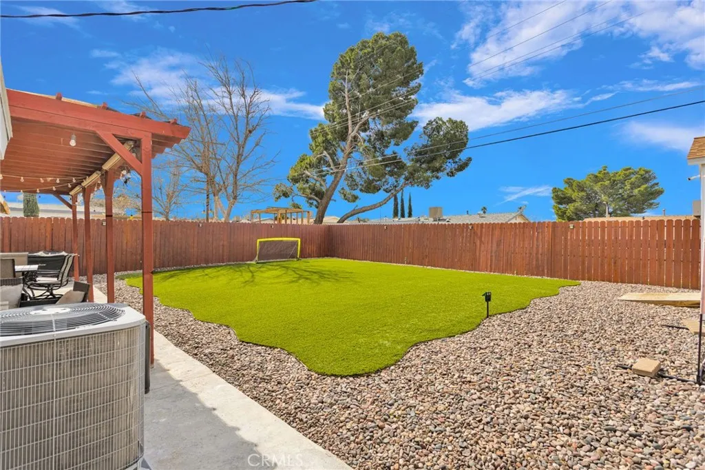 Additional image 91 of 14396 Mojave Lane, Victorville, CA 92394