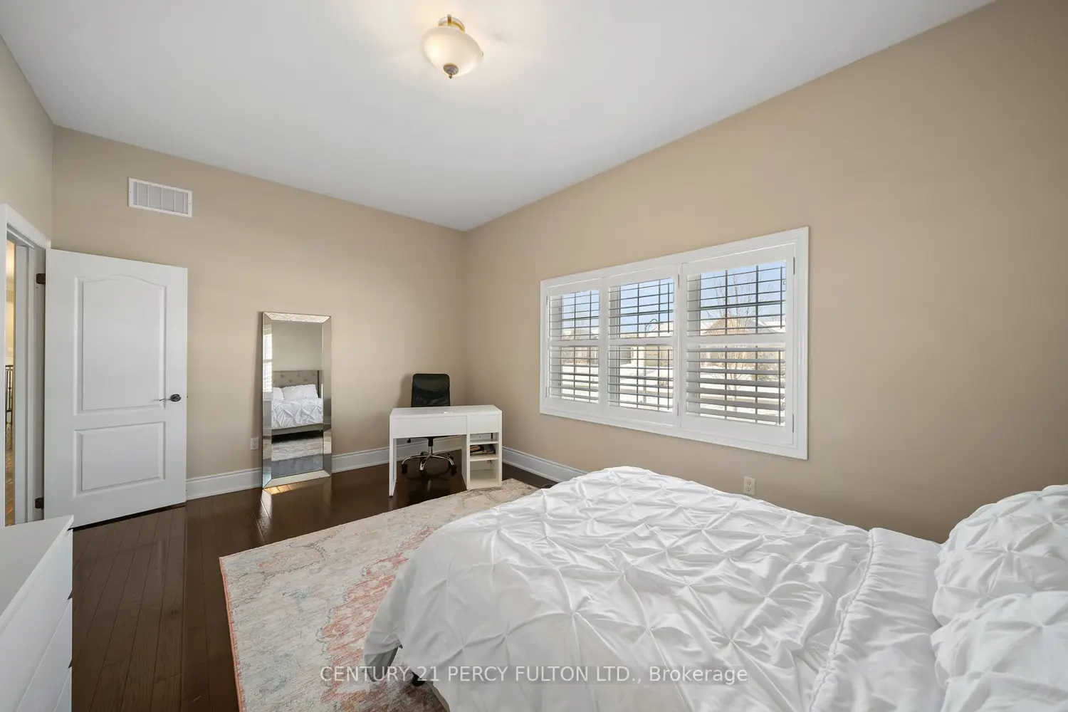 Additional image 10 of 5121 Tom Thomson Court