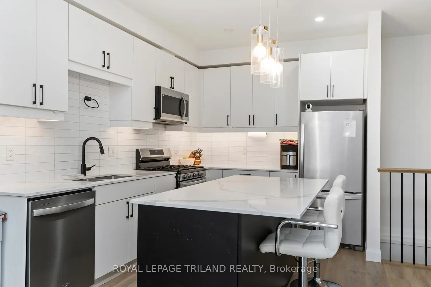 Additional image 7 of 3900 Savoy Street 129