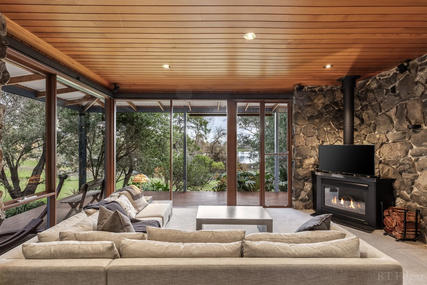 46 Riviera Crescent, Ocean Grove VIC 3226