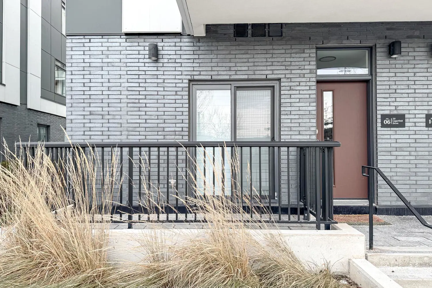 Additional image 2 of 20 Lagerfeld Drive 06