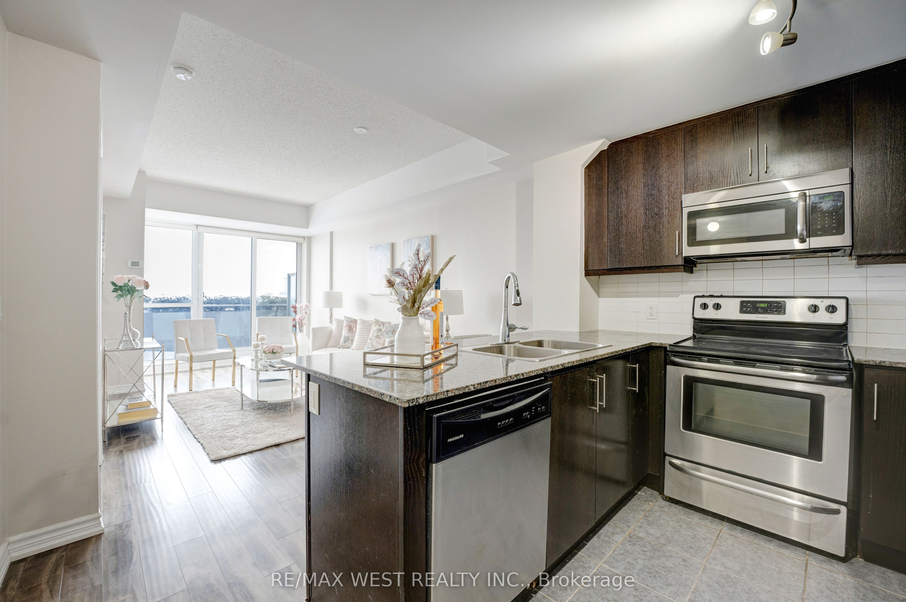 Additional image 4 of 627-15 James Finlay Way, Toronto, ON, M3M 0B3