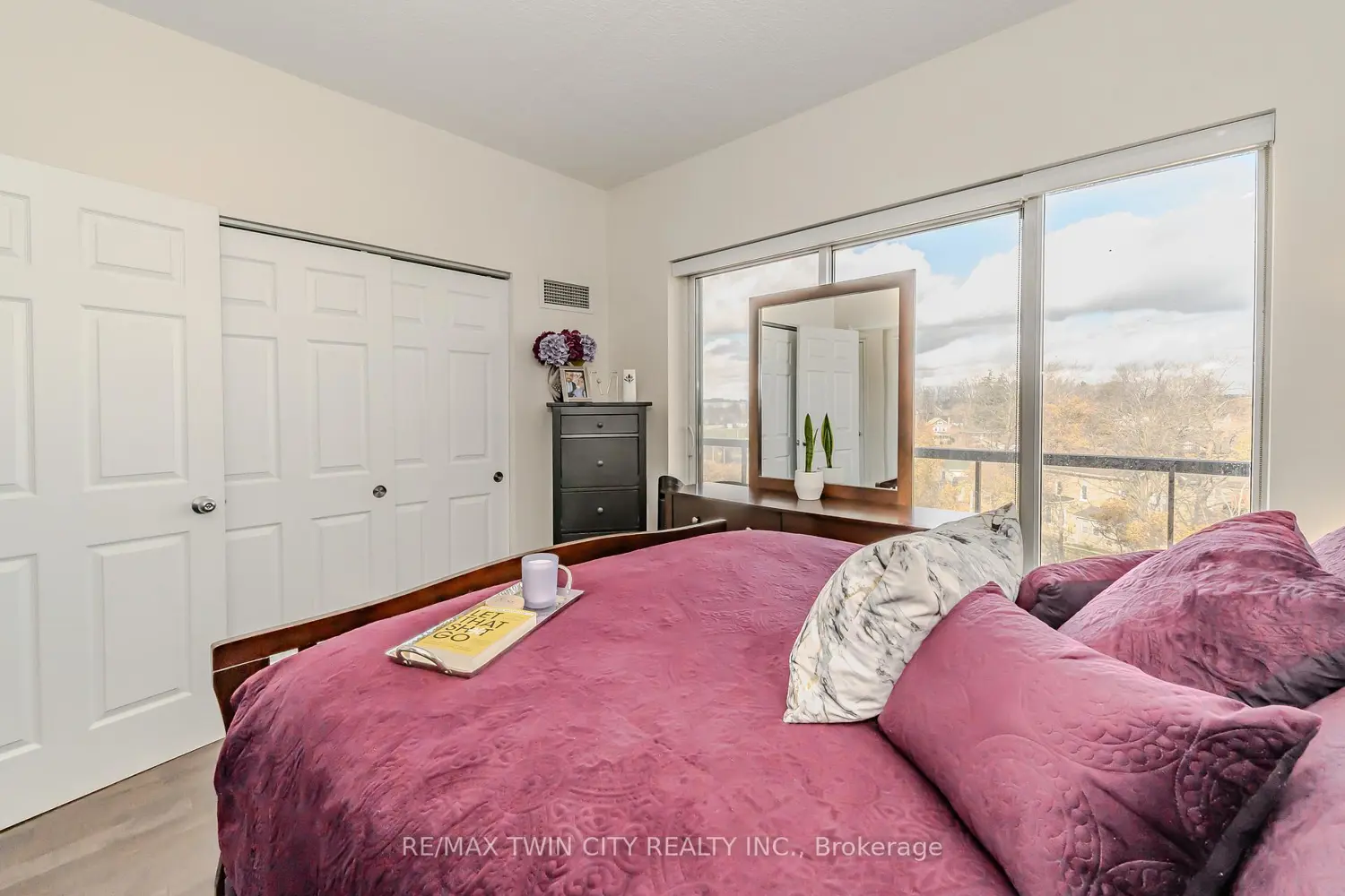 Additional image 11 of 170 Water Street 807