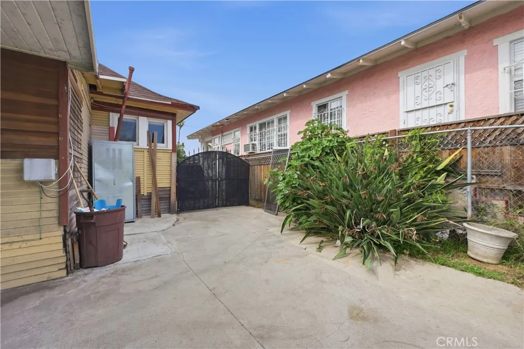 Additional image 72 of 1720 Orchard Ave, Los Angeles, CA 90006