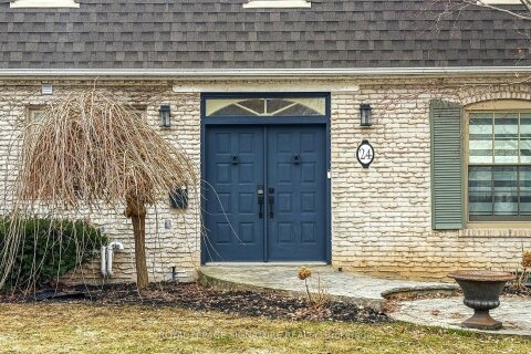 Additional image 8 of 24 Laureleaf Road, Markham, ON, L3T 2X5