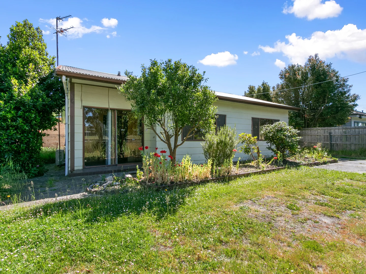 Additional image 2 of 1-2,101 Holmes Road, Morwell VIC 3840